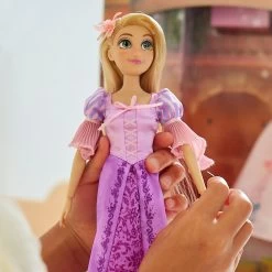Rapunzel Disney Story Doll – Tangled – 11'' -Disney 1610040902072 5