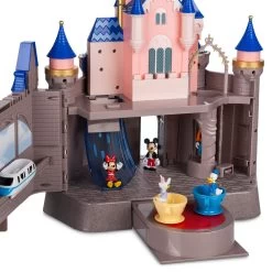 Sleeping Beauty Castle Play Set – Disneyland -Disney 1714047402101 6